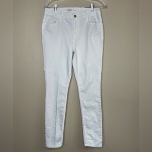 Old Navy Mid Rise Super Skinny White Jeans Size 8